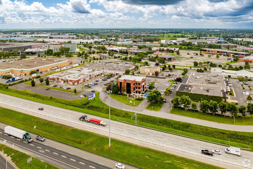 More Photos Of 1190 Pl Nobel, Boucherville Office For Lease