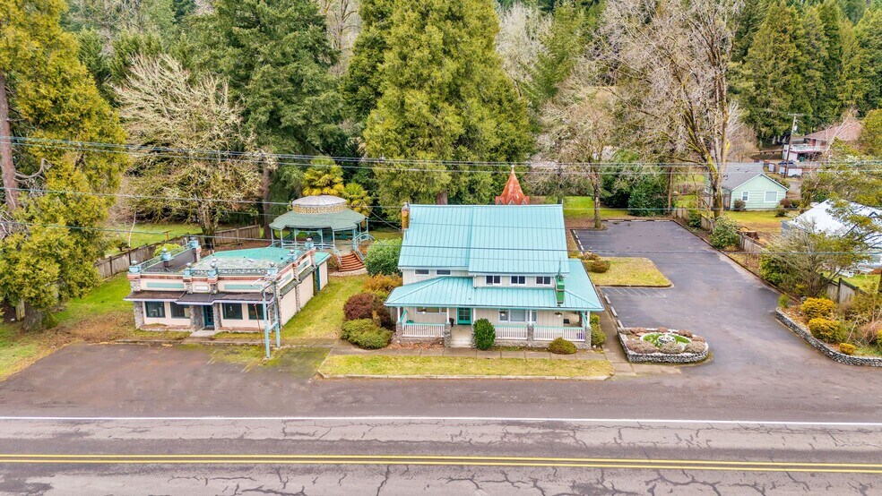 More Photos Of 42837 McKenzie Hwy, Leaburg Freestanding For Sale