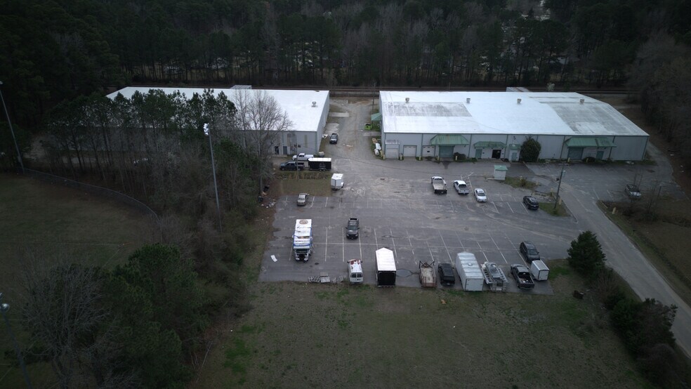 More Photos Of 36 E Edgerton St, Smithfield Warehouse For Sale