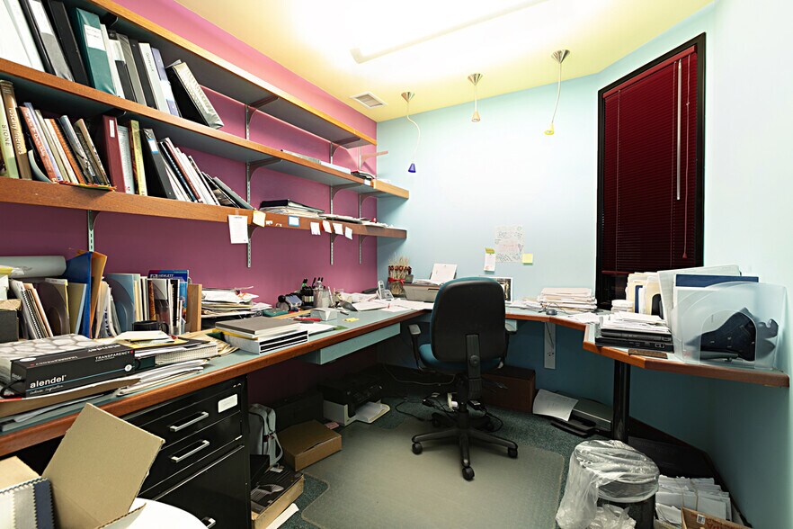 More Photos Of 8736 Production Ave, San Diego Light Manufacturing For Lease