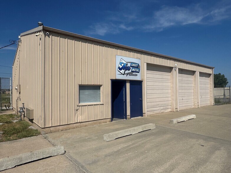 More Photos Of 17230-17232 Bel-Ray Pl, Belton Warehouse For Sale