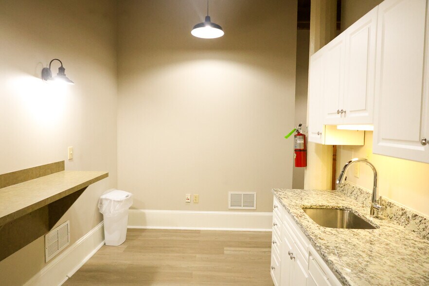 More Photos Of 200 Brookstown Ave, Winston-Salem Loft Creative Space For Lease