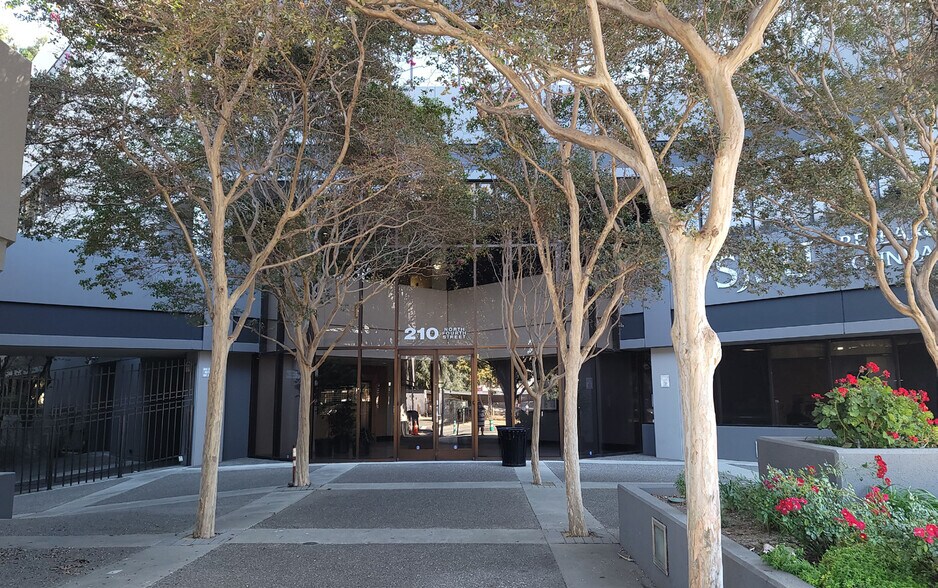More Photos Of 210 N 4th St, San Jose Office For Lease