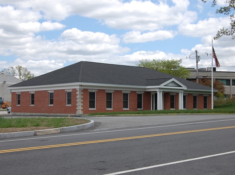 Primary Photo Of 99 Access Rd, Norwood Medical For Sale