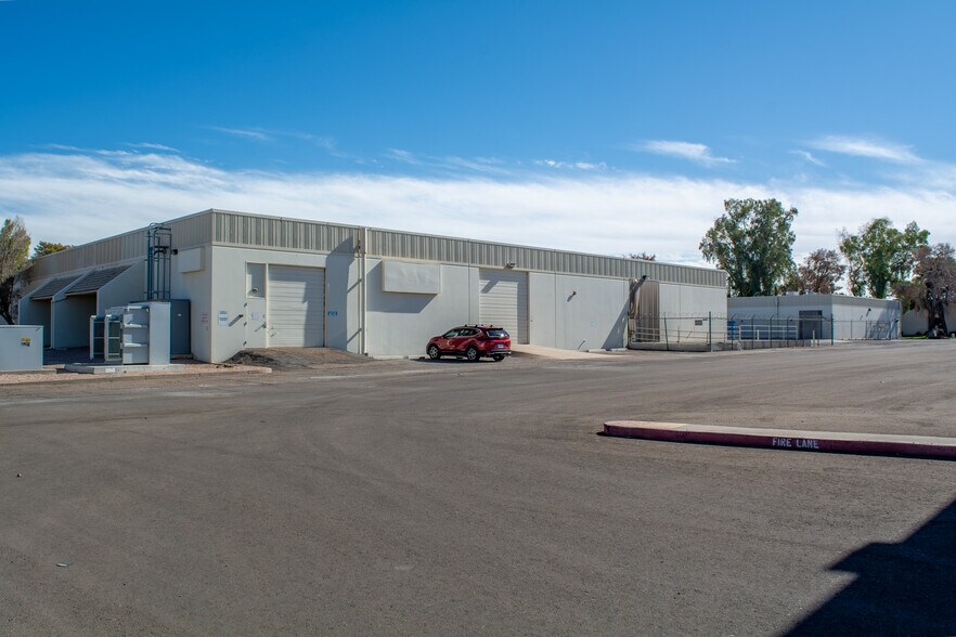 More Photos Of 4114 E Wood St, Phoenix Warehouse For Sale