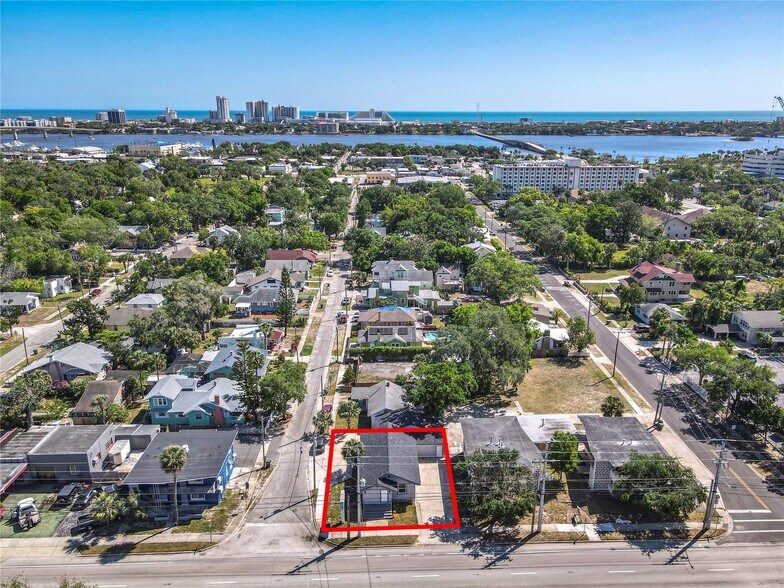 More Photos Of 547 N Ridgewood Ave, Daytona Beach Office For Lease