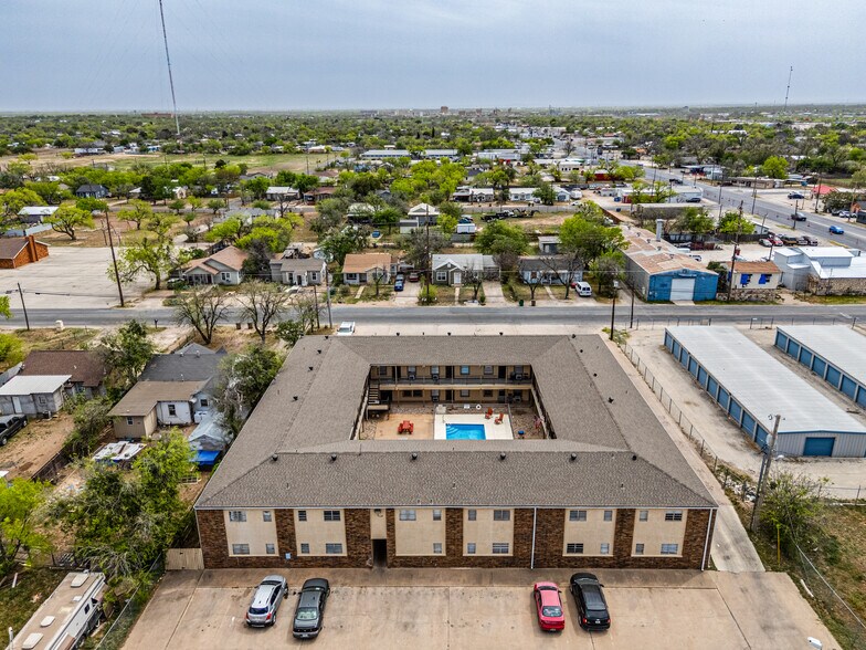 More Photos Of 12 E 29th St, San Angelo Apartments For Sale