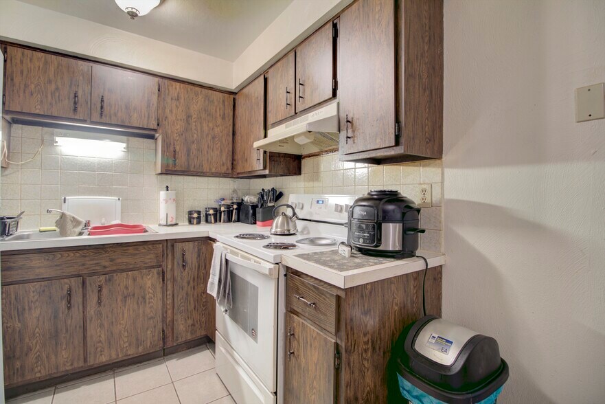 More Photos Of 1505-1525 Herbert Dr, Lorain Apartments For Sale