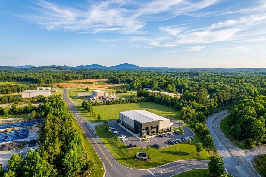 More Photos Of 1972 Red Oak Flats Rd, Dahlonega Warehouse For Sale