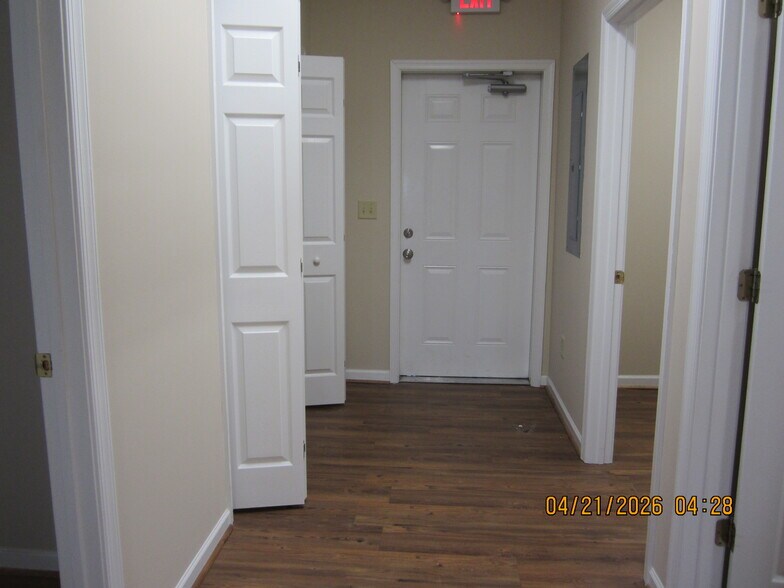 More Photos Of 1569 Jefferson Hwy, Fishersville Office For Lease