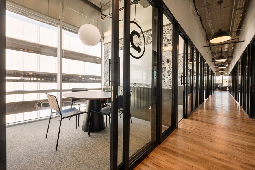 More Photos Of 5049 Edwards Ranch Rd, Fort Worth Coworking Space