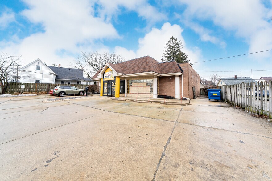 More Photos Of 3525 Warren Rd, Cleveland Storefront For Sale