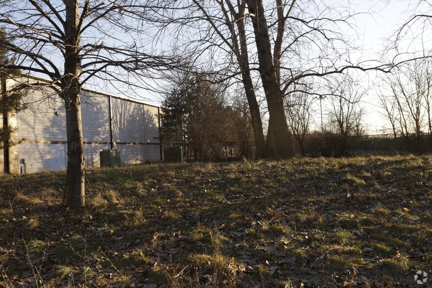 More Photos Of 305 Rocbaar Dr, Romeoville Land For Sale