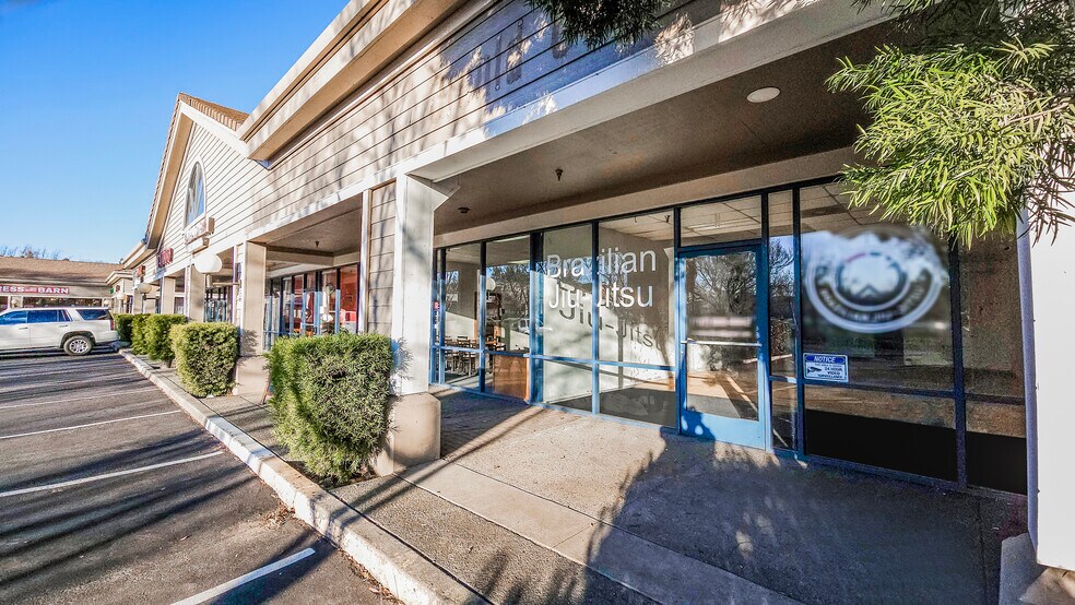 More Photos Of 1500 Oliver Rd, Fairfield General Retail For Lease