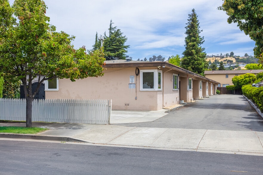 Primary Photo Of 16118-16152 Mateo St, San Leandro Apartments For Sale