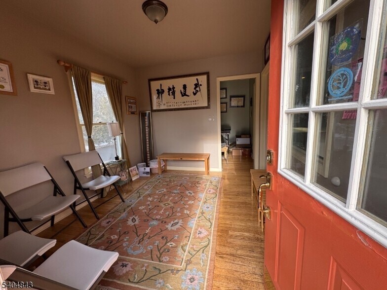 More Photos Of 630 Valley Rd, Gillette General Retail For Sale