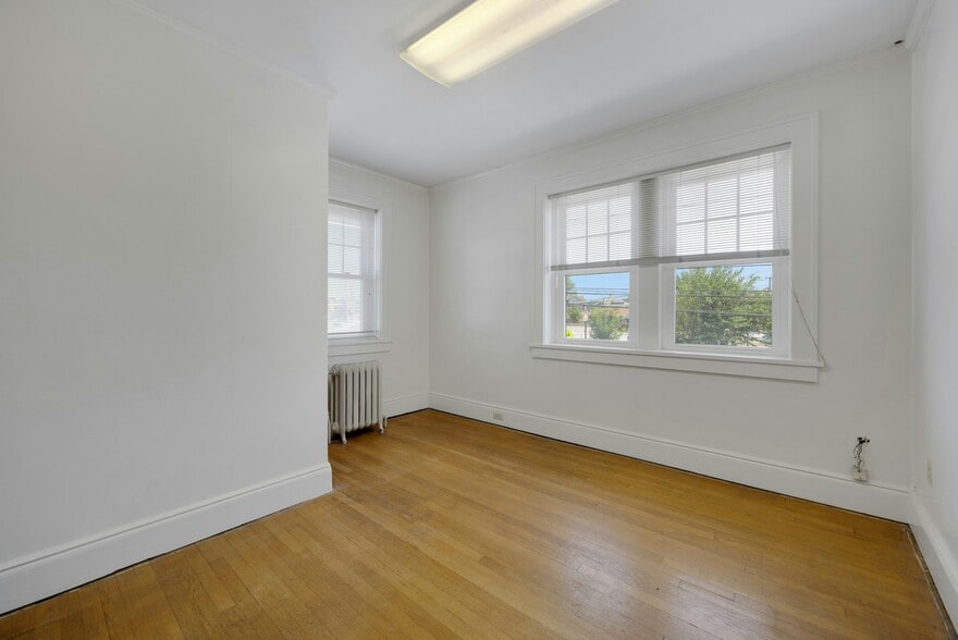 More Photos Of 225 Liberty St, Little Ferry Office For Sale