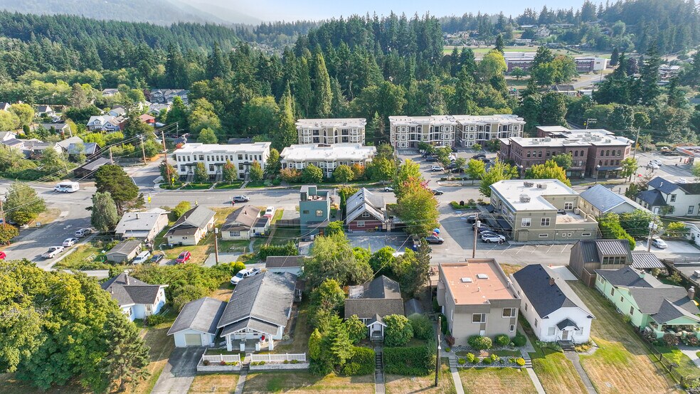 More Photos Of 1302 Larrabee Ave, Bellingham Multifamily For Sale