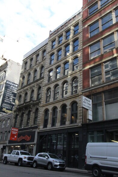 More Photos Of 133 W 4th St, Cincinnati Office For Sale