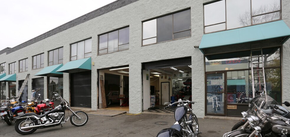 More Photos Of 930 SW Marine Dr, Vancouver Research And Development For Lease