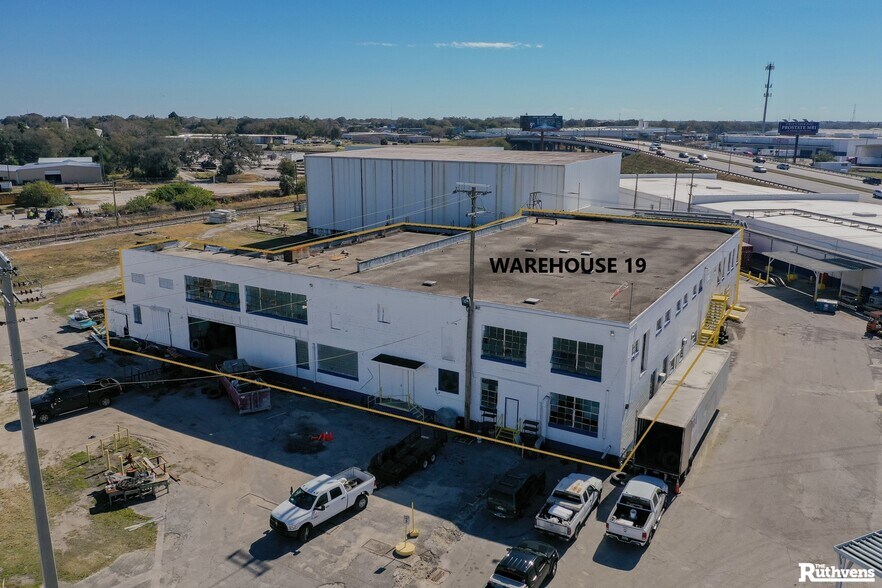 More Photos Of 625 W Bridgers Ave, Auburndale Unknown For Lease