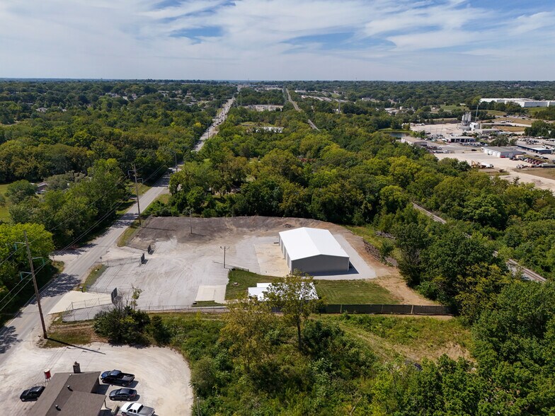 More Photos Of 1455 SE County Road AA, Blue Springs Warehouse For Sale