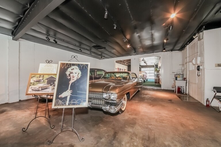 More Photos Of 611 S Glenwood Pl, Burbank Showroom For Sale