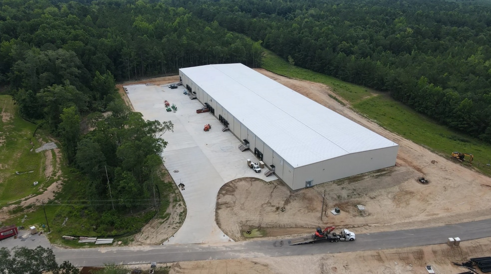 More Photos Of 314 Lee 2231 Rd, Auburn Unknown For Lease