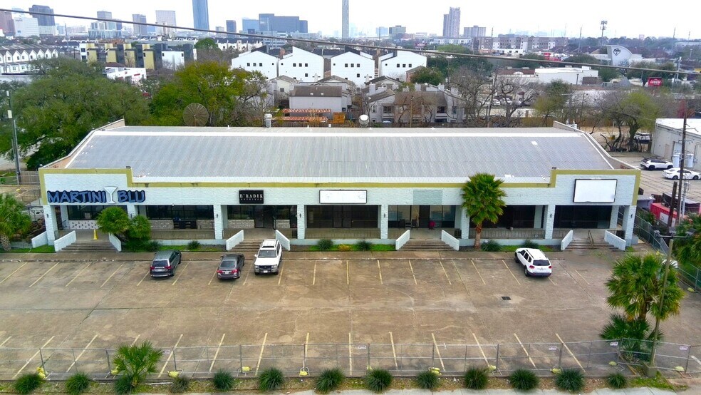 More Photos Of 3101-3121 Fountain View Dr, Houston Unknown For Lease