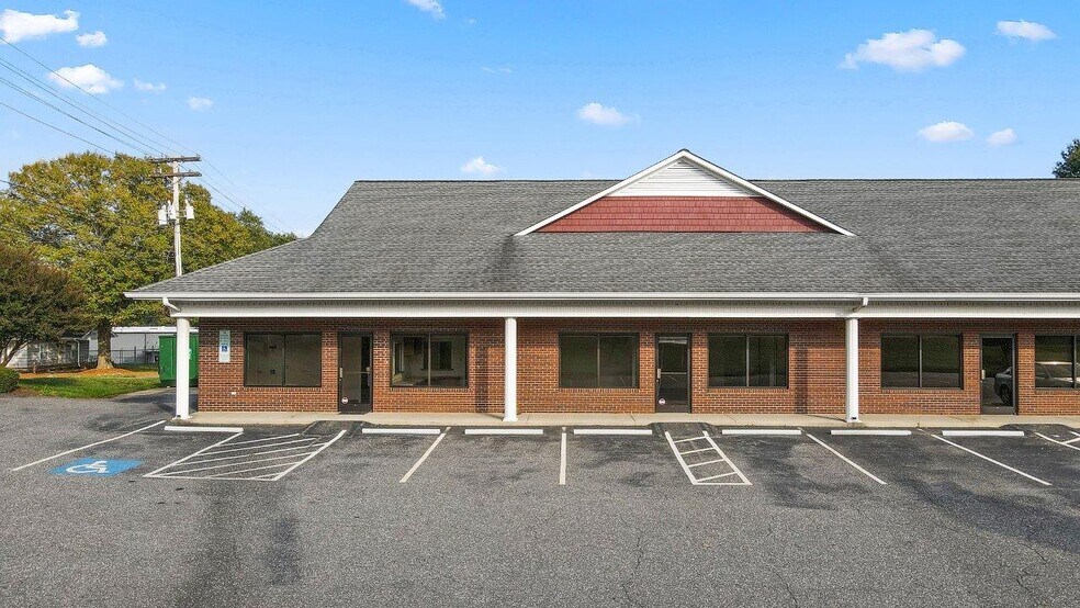 Primary Photo Of 760 N New Hope Rd, Gastonia Medical For Sale