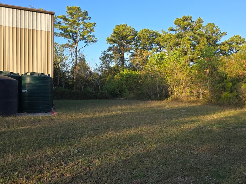 More Photos Of 16310 Aldine Westfield Rd, Houston Warehouse For Sale