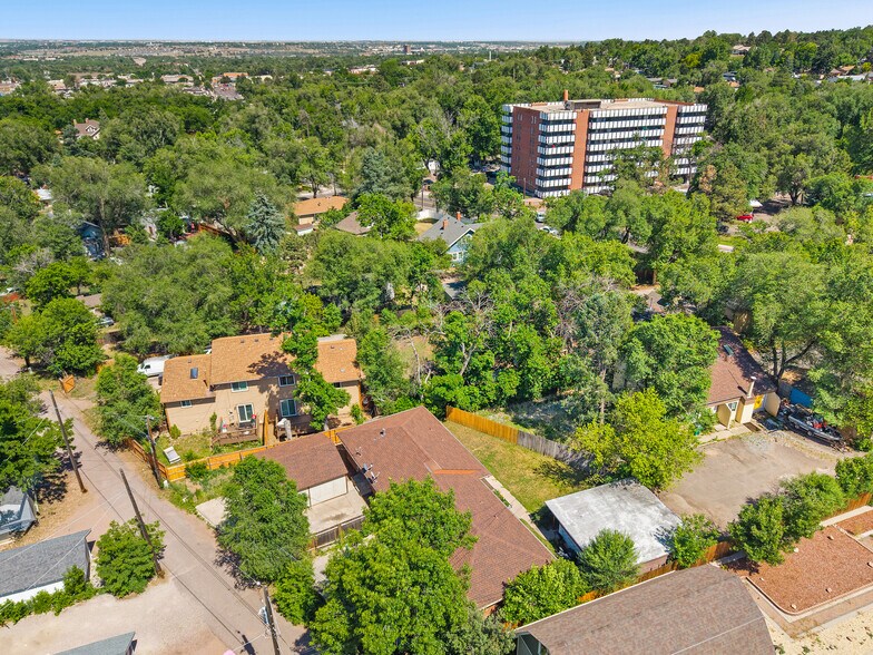 More Photos Of 126 W Cheyenne Rd, Colorado Springs Apartments For Sale
