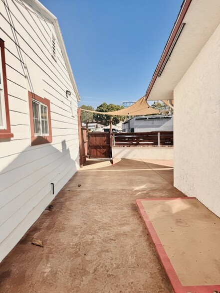 More Photos Of 4204 Rolando Blvd, San Diego Storefront For Lease