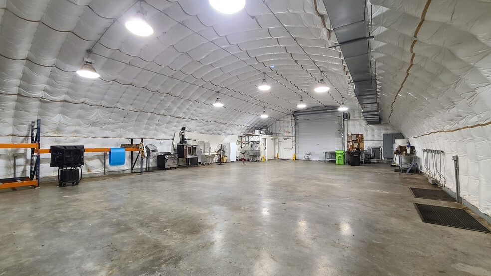 More Photos Of 282 Rees St, Breaux Bridge Light Distribution For Sale