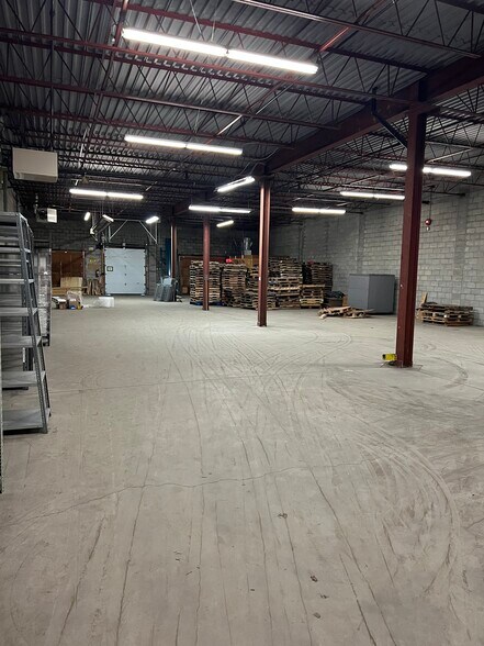More Photos Of 201 Bay St, Midland Industrial For Lease
