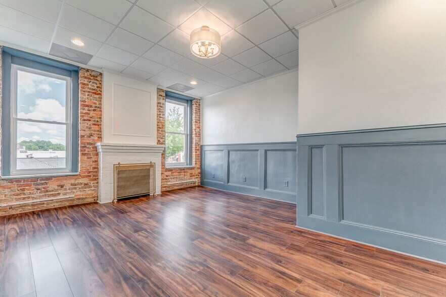 More Photos Of 35 N Main St, Jasper Loft Creative Space For Lease