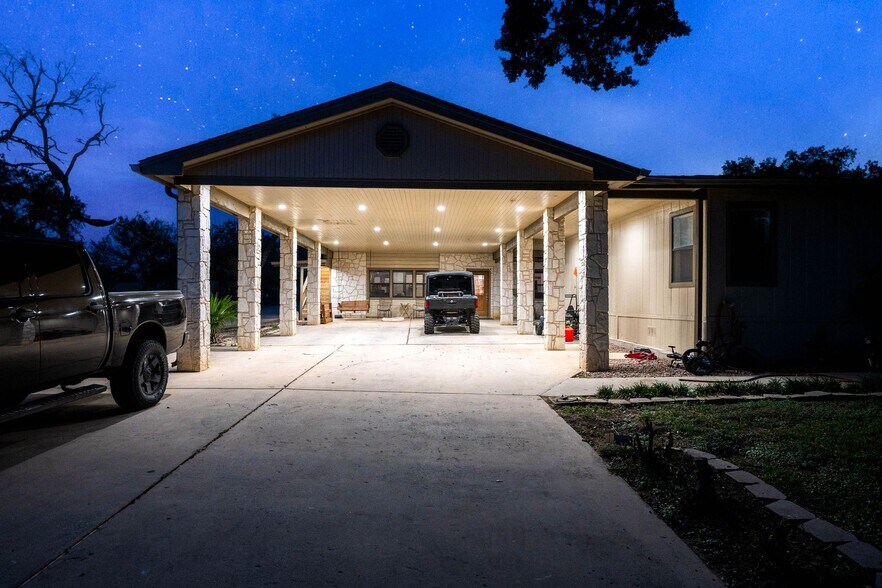 More Photos Of 4514 Billy Sames, Adkins Land For Sale