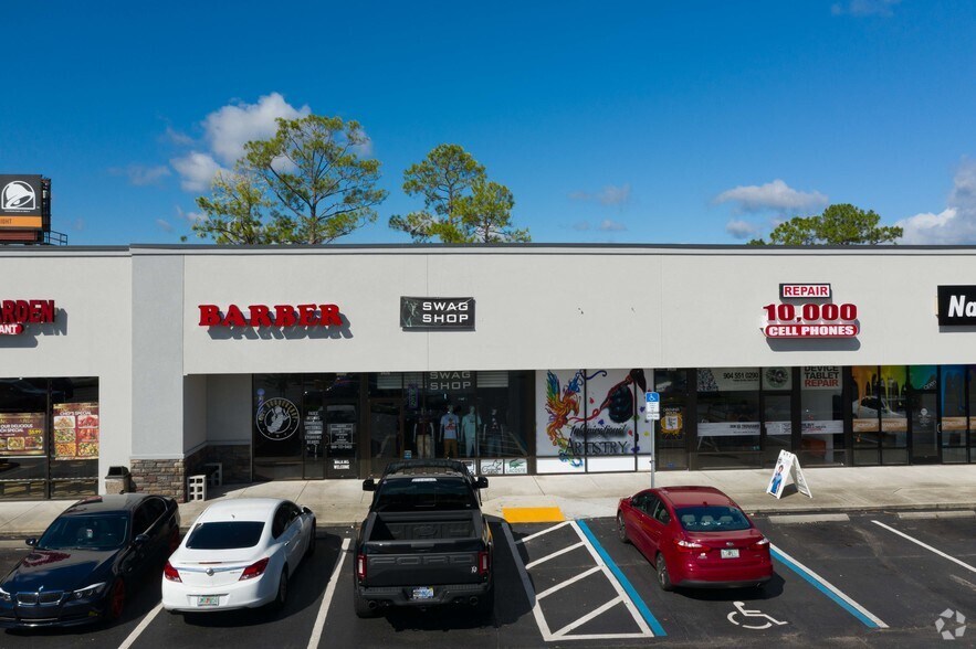 More Photos Of 9400 Arlington Expy, Jacksonville Unknown For Lease