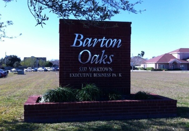 More Photos Of 5337 Yorktown Blvd, Corpus Christi Office For Lease