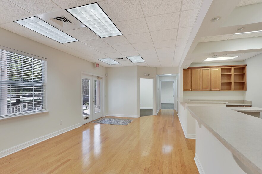 More Photos Of 4711 NW 53rd Ave, Gainesville Medical For Lease