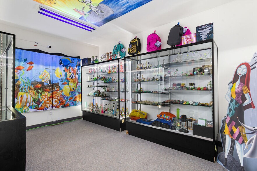 More Photos Of 2001 8th Ave SE, Minot General Retail For Sale