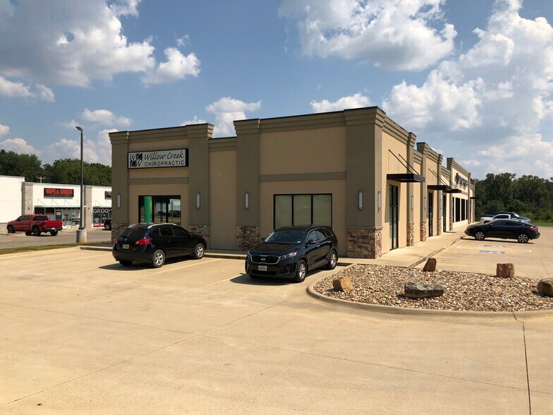 More Photos Of 20071 State Highway 155 S, Flint General Retail For Lease