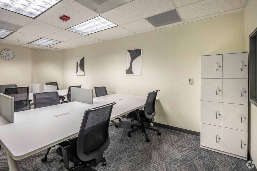 More Photos Of 140 Stoneridge Dr, Columbia Coworking Space