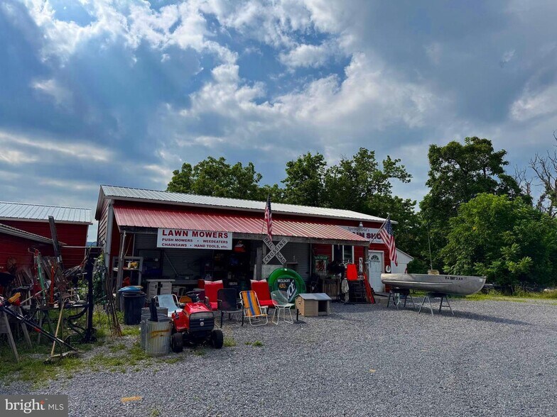 More Photos Of 8244 Cumberland rd, Springfield Freestanding For Sale