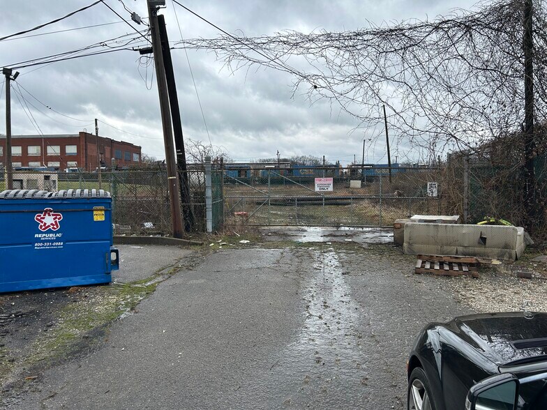 More Photos Of 5th Avenue and 25th street, Huntington Land For Sale