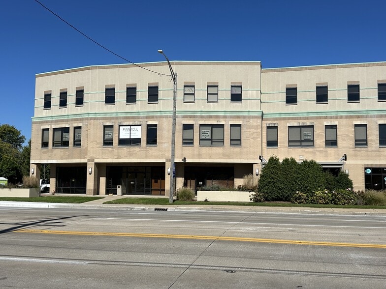 More Photos Of 275 Joliet St, Dyer Office For Sale