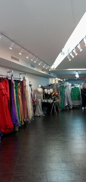 More Photos Of 41 W 36th St, New York Office For Sale