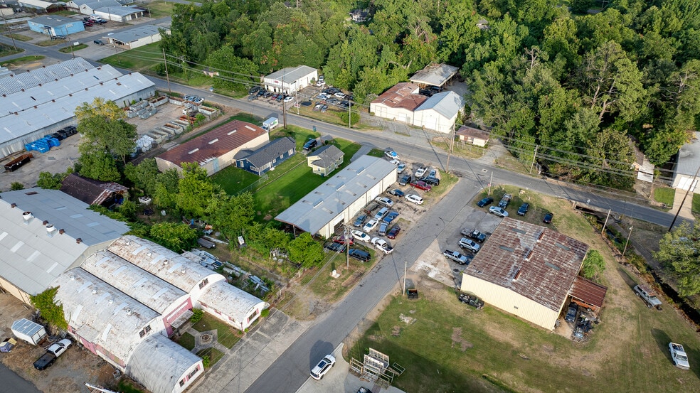 More Photos Of 1401 Pine St, Monroe Industrial For Sale