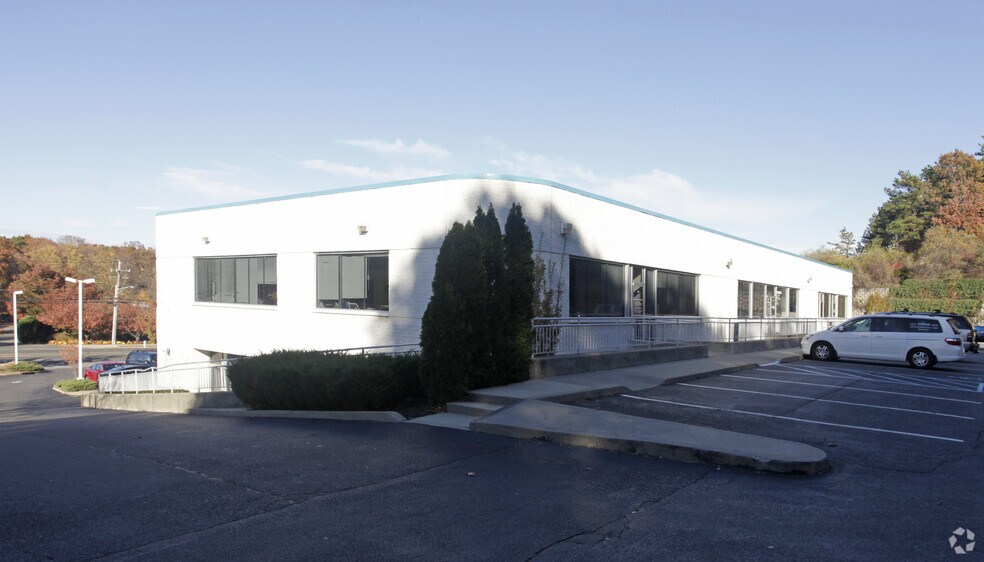 More Photos Of 994 Jericho Tpke, Smithtown Medical For Lease
