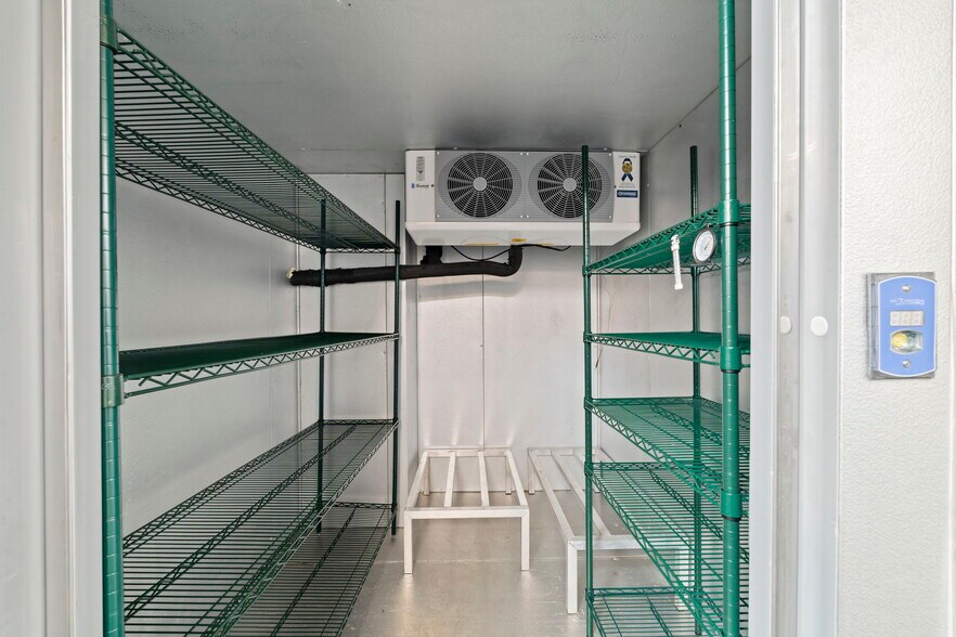 More Photos Of 1627 E Passyunk Ave, Philadelphia Storefront Retail Residential For Sale